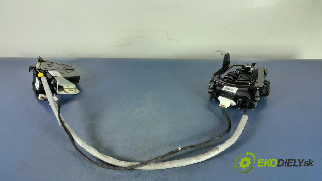 Bmw Seria 3 2015 zámek Klapky: kufr 163672-10
