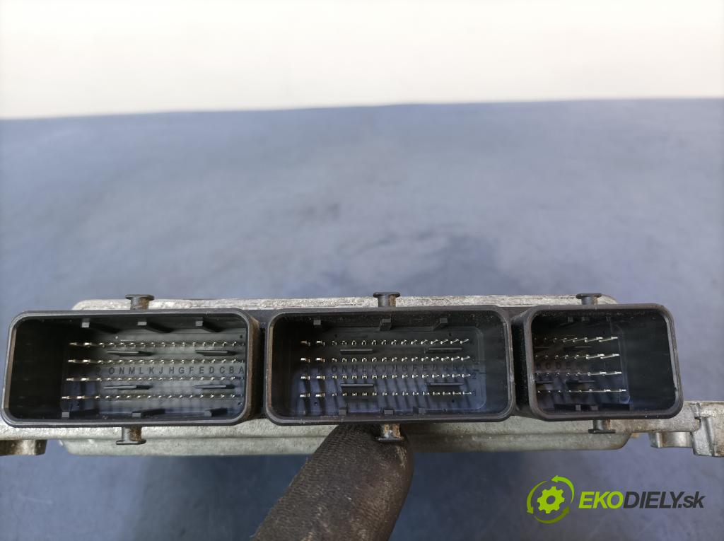 Dacia Lodgy 2014 riadiaca jednotka Motor: 237104145R