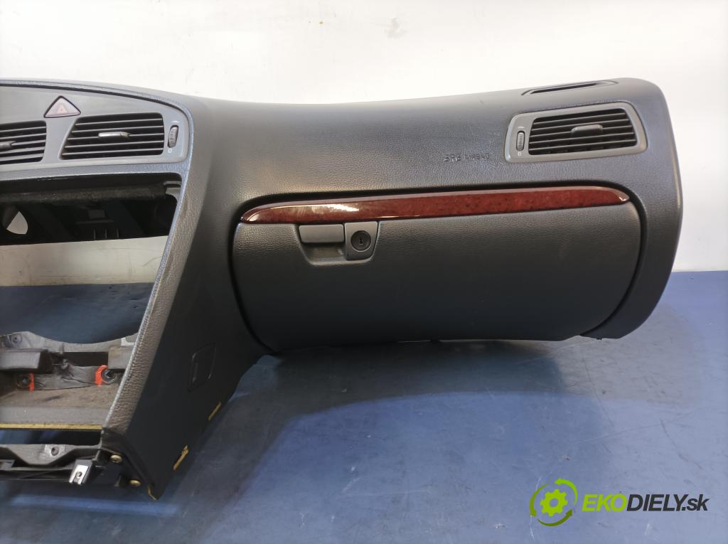 Volvo S60/V70 2002 kokpit,pristrojová doska