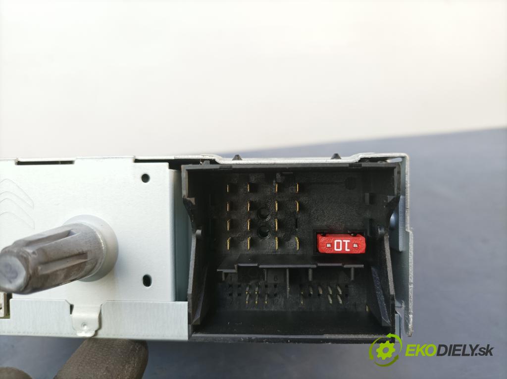Citroen C-elysee 2015 Radio I Navigácia: 98075810