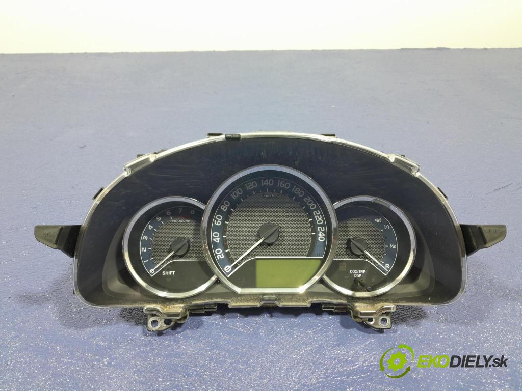 Toyota Corolla 2014 prístrojovka/ budíky 83800-F2250
