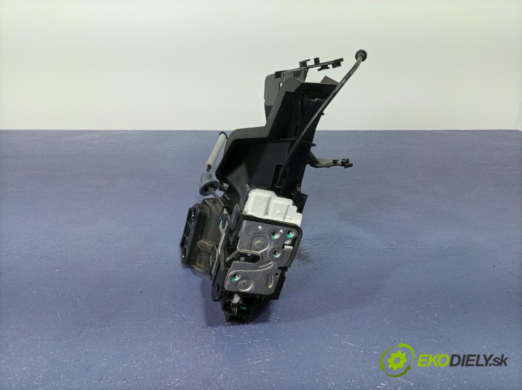 Volvo S90 2018 zámek dveře před v pravo: 31462456
