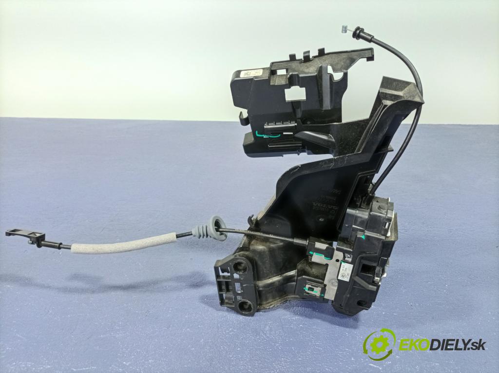 Volvo S90 2018 zámek dveře před v pravo: 31462456