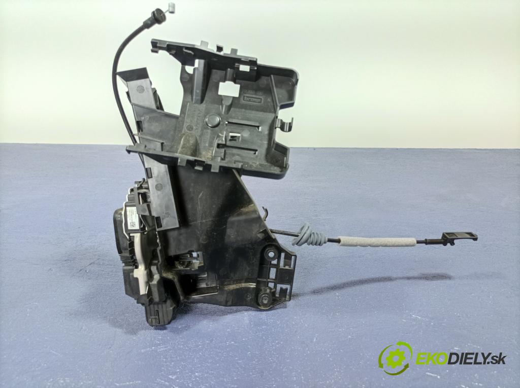 Volvo S90 2018 zámek dveře před v pravo: 31462456