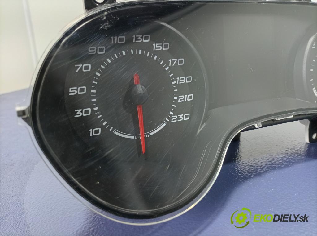Fiat Tipo 2016 prístrojovka/ budíky 00520570490