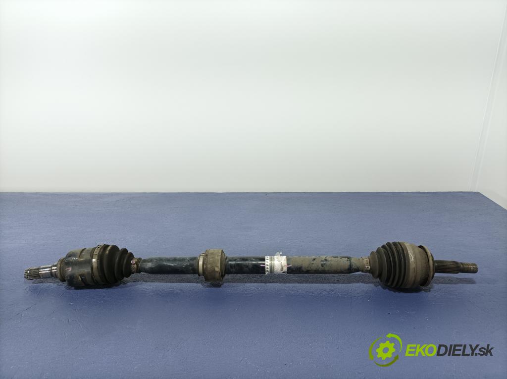 Toyota Corolla 2014 poloos Prava: Predné 43410-02B50