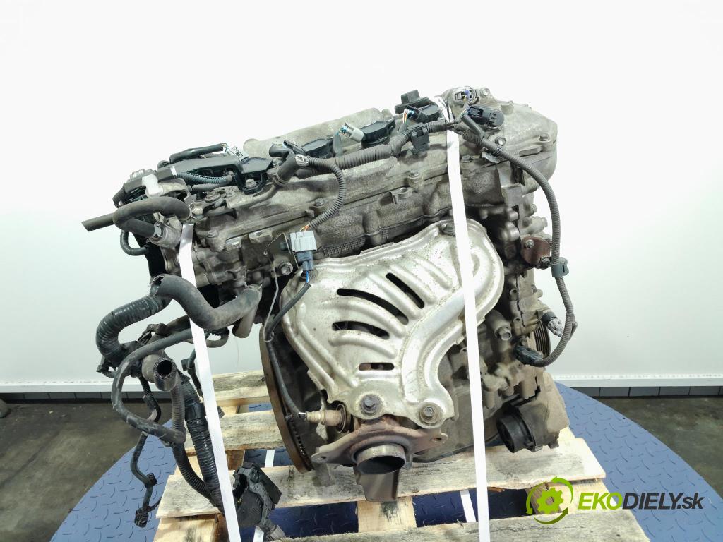 TOYOTA COROLLA E15 1.6 1ZR-FE, 1ZR-FAE manual Motor benz.