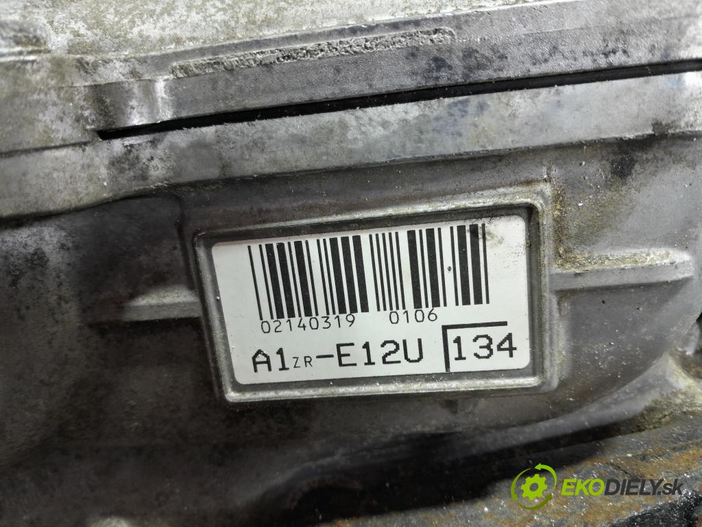 TOYOTA COROLLA E15 1.6 1ZR-FE, 1ZR-FAE manual Motor benz.