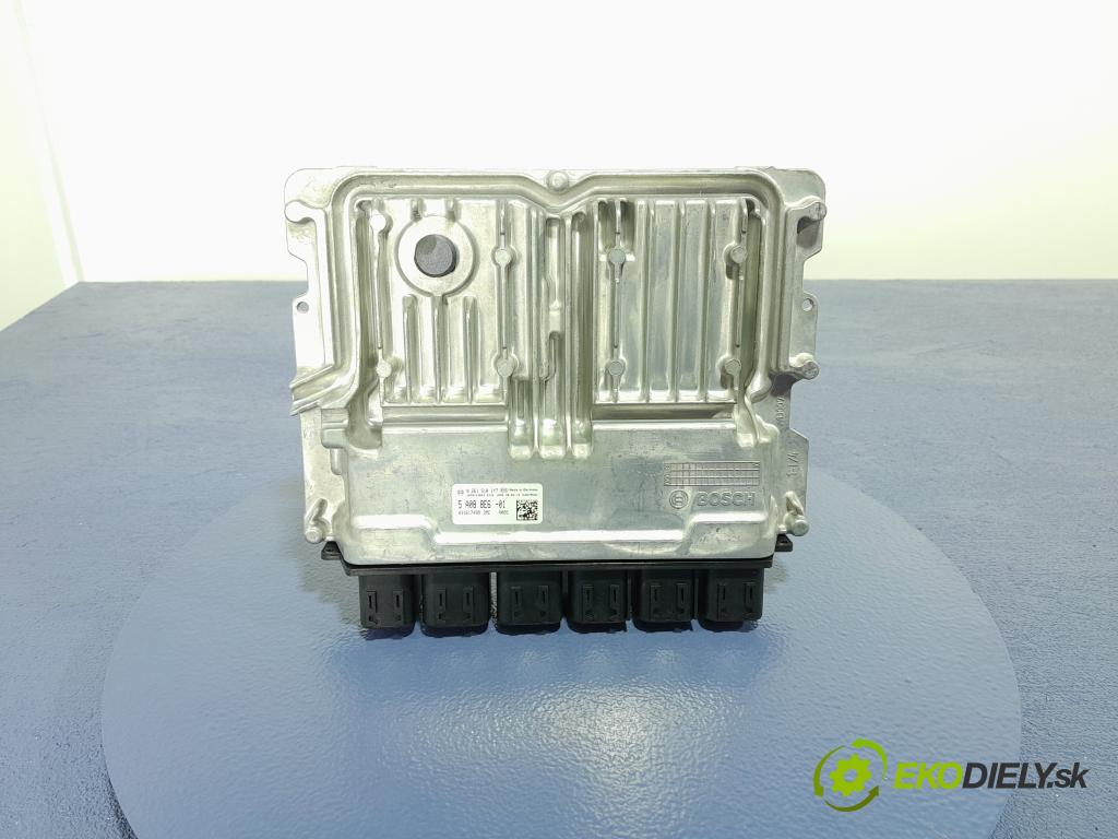 Bmw Seria 1 2020 riadiaca jednotka Motor: 0261S101Y7