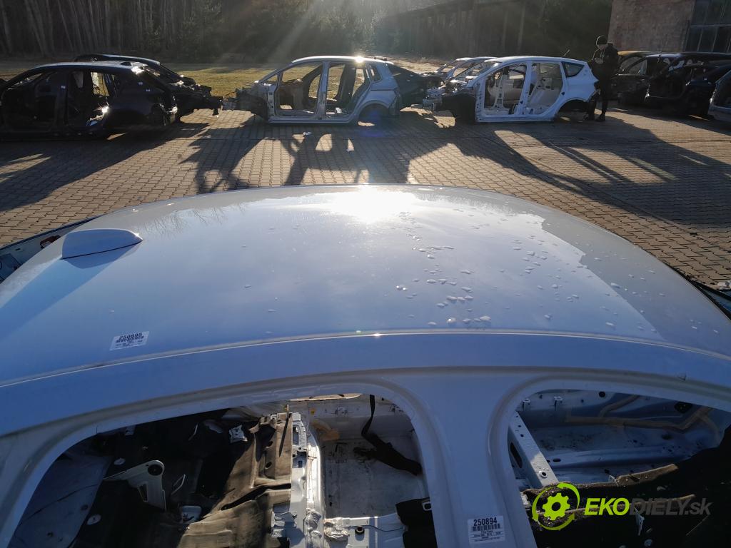 Volvo S90 2018 Strecha: 01