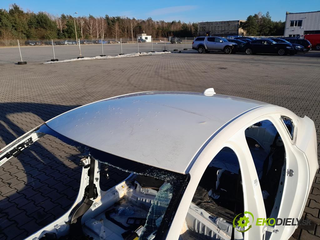 Volvo S90 2018 Strecha: 01