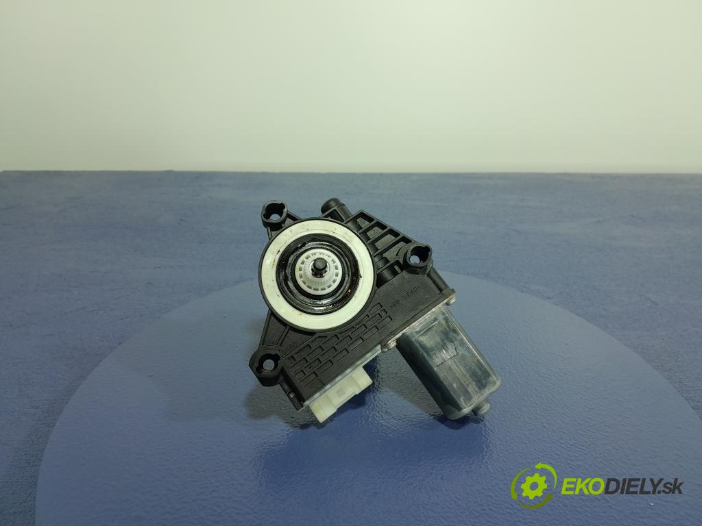 Bmw Seria 1 2020 mechanismus stahování Sklenka: před v pravo: 1060023