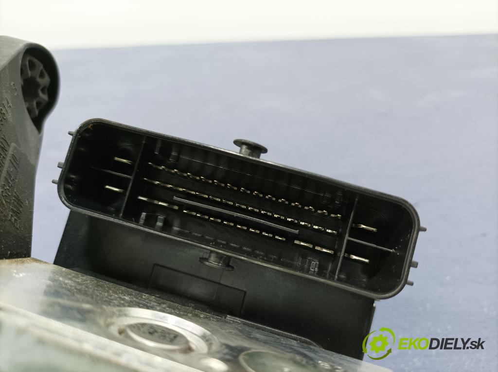Bmw Seria 1 2020 čerpadlo ABS x 5A0A843