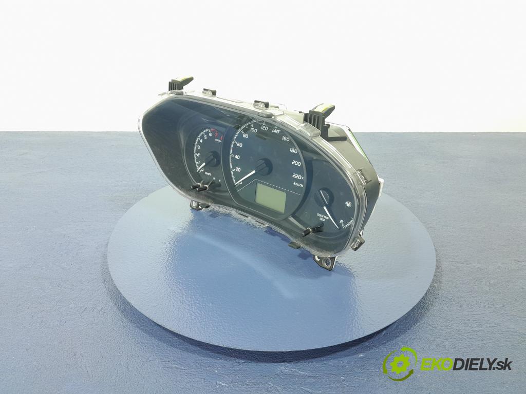 Toyota Yaris 2018 prístrojovka/ budíky 83800-F5760