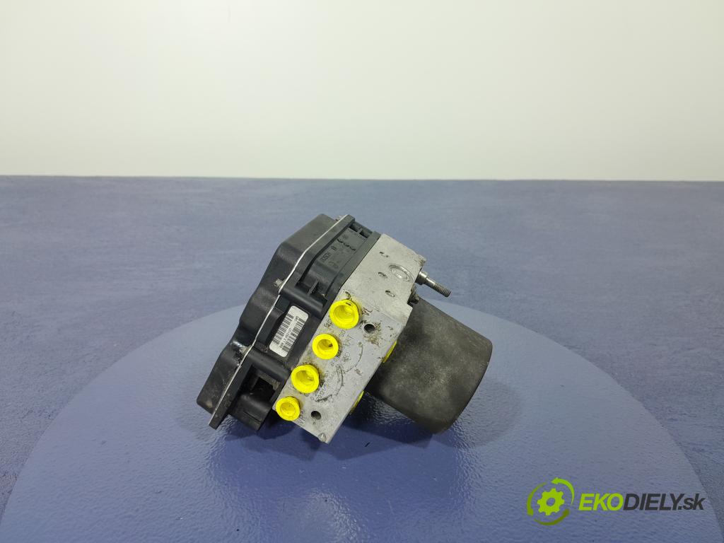 Audi A6 2007 čerpadlo ABS x 4F0614517T