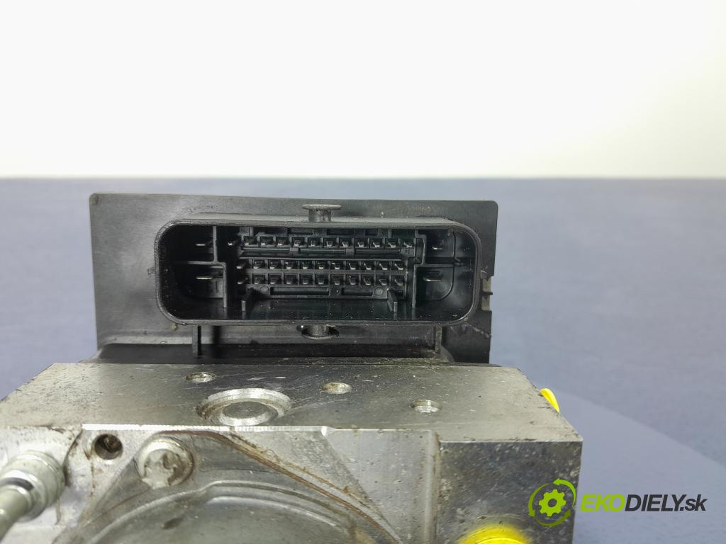 Audi A6 2007 čerpadlo ABS x 4F0614517T