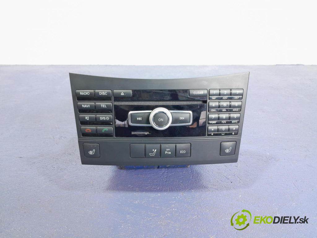 Mercedes E-klasa 2012 Radio I Navigácia: A2129004514