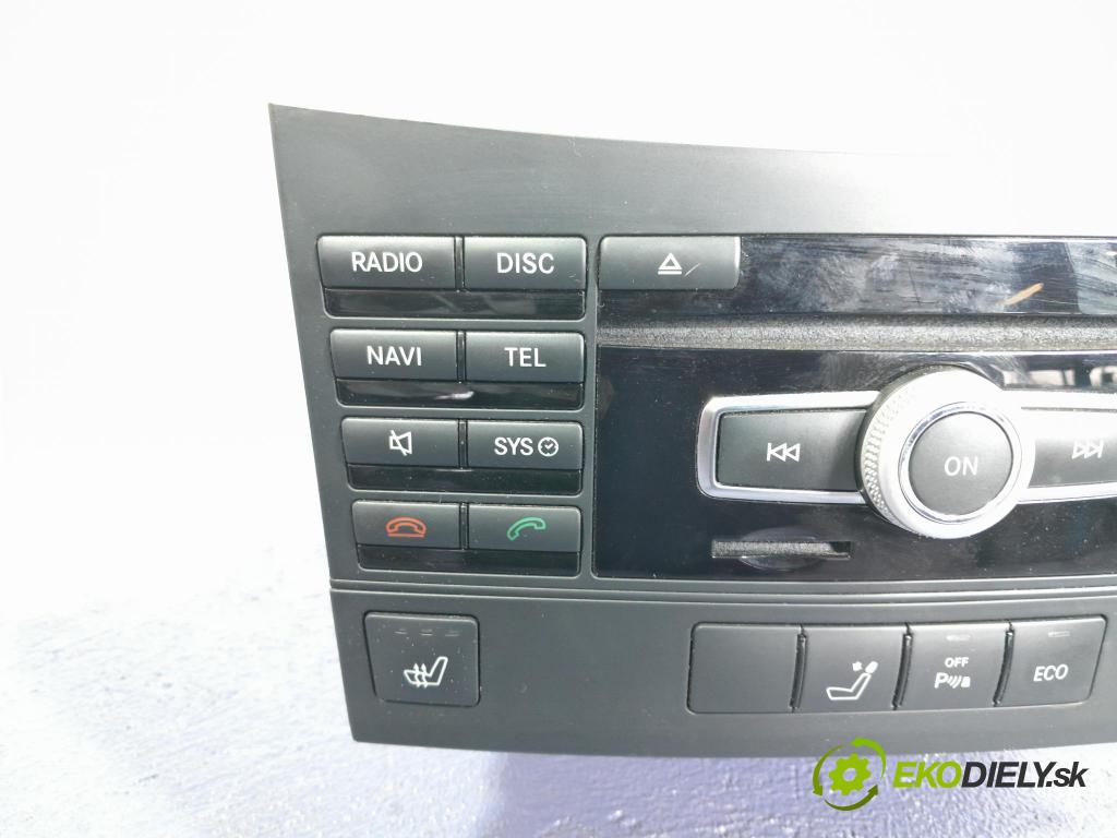 Mercedes E-klasa 2012 Radio I Navigácia: A2129004514