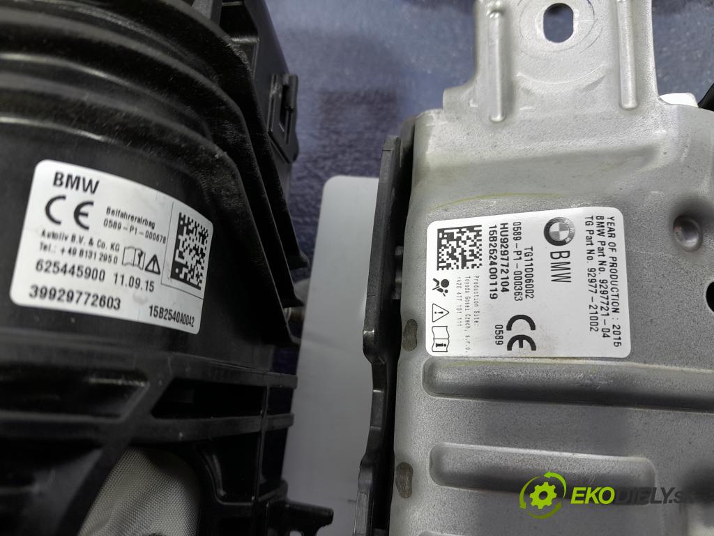 Bmw Seria 7 2015 kokpit,pristrojová doska 01