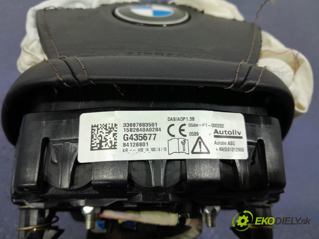 Bmw Seria 7 2015 kokpit,pristrojová doska 01