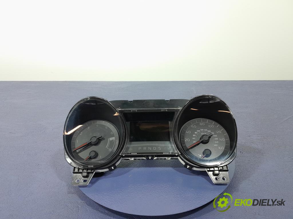 Ford Mustang 2015 prístrojovka/ budíky FR33-10849-AG
