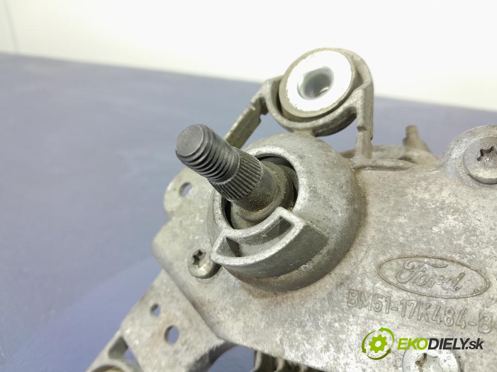 Ford Focus 2017 mechanizmus motor: Stierače: Predné BM51-17504-BM