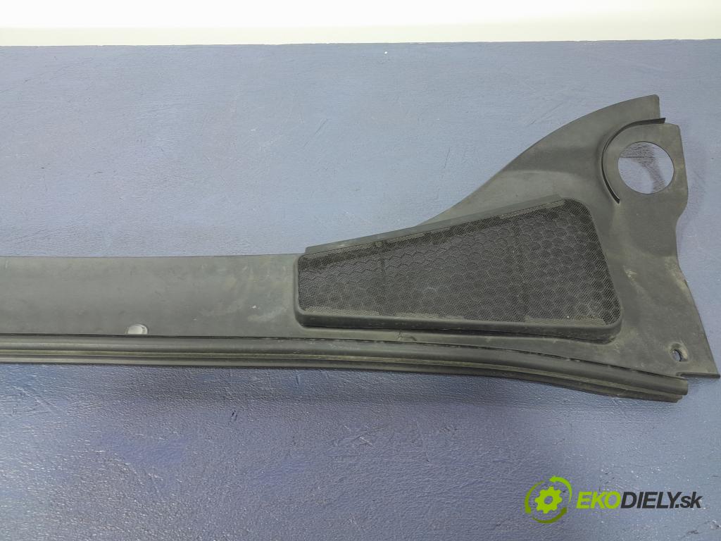 Ford Focus 2017 torpédo 01