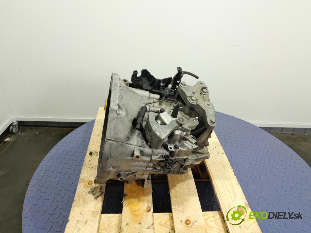 Volvo V60 2011 prevodovka Výbava: Manualna BG9R-7002-JCD