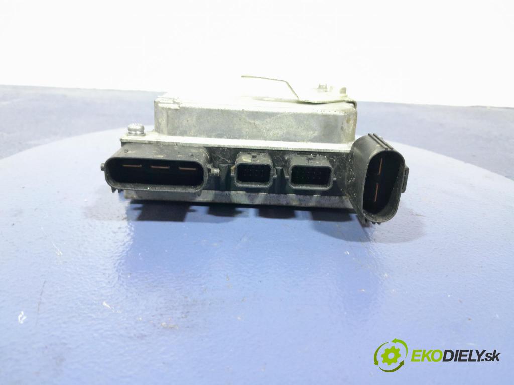 Subaru Xv 2017 riadiaca jednotka Motor: 34710FJ211