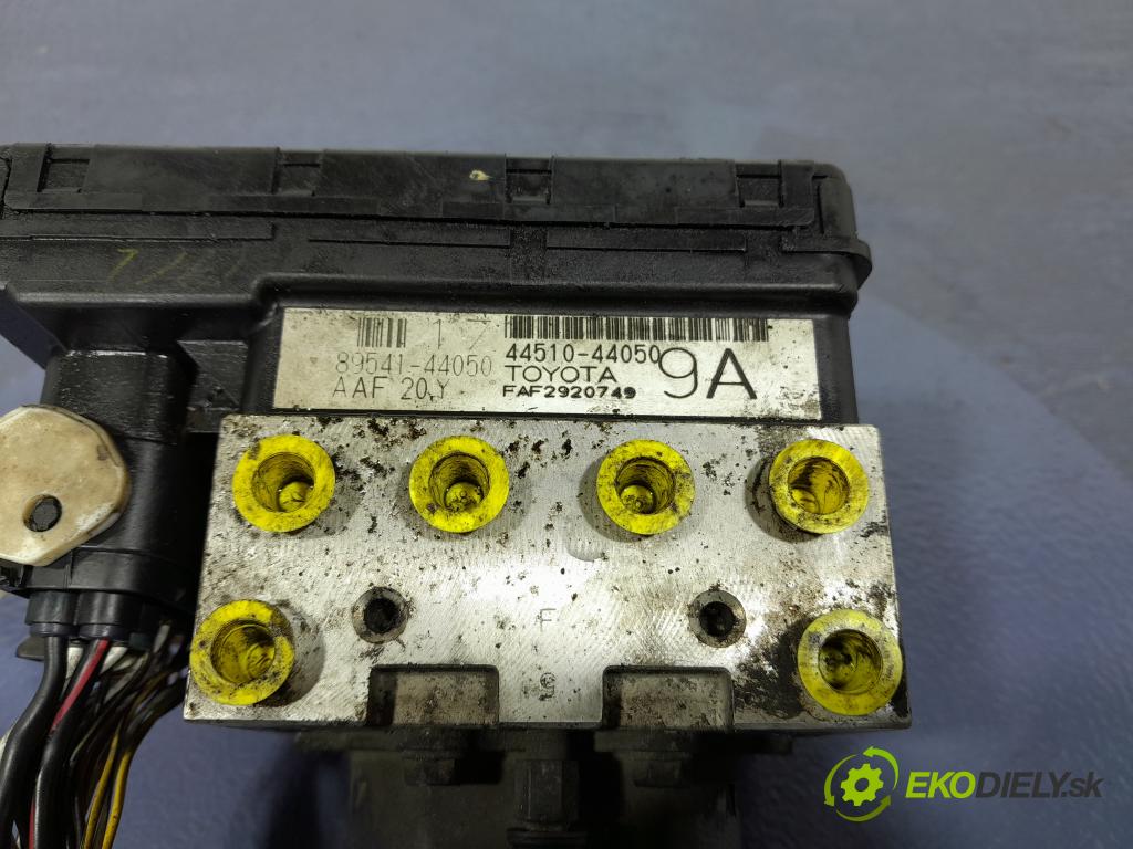 Toyota Avensis 2001 čerpadlo ABS x 44510-44050