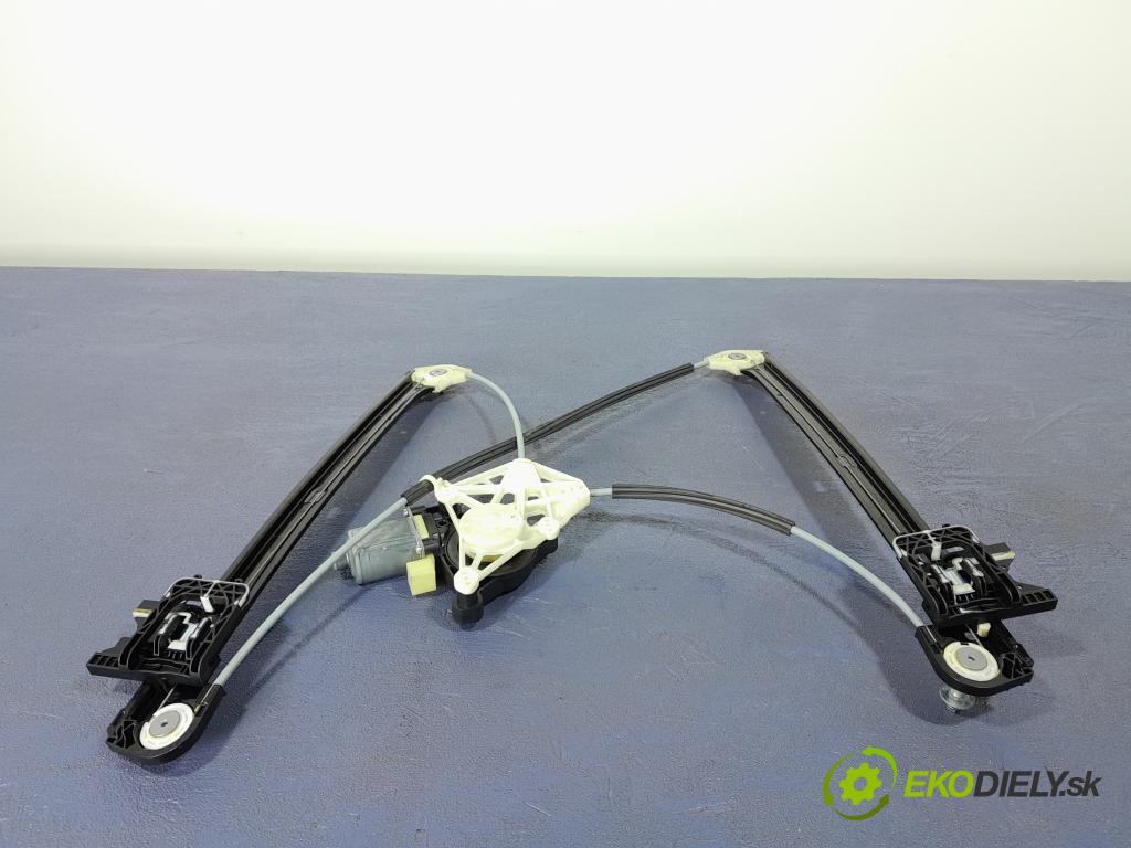 Audi Q7 2021 mechanismus stahování Sklenka: Zad: Levý: 4M0839461A