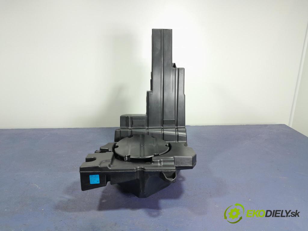 Audi Q7 2021 Reproduktor / Subwoofer: 4M0035621K