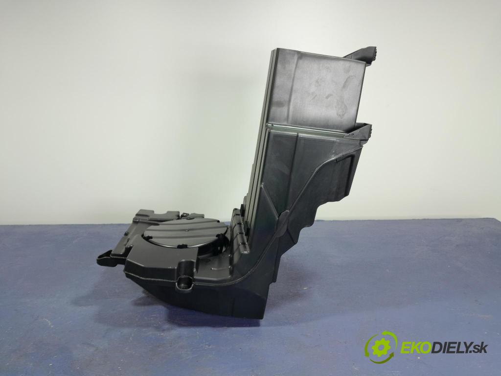 Audi Q7 2021 Reproduktor / Subwoofer: 4M0035621K