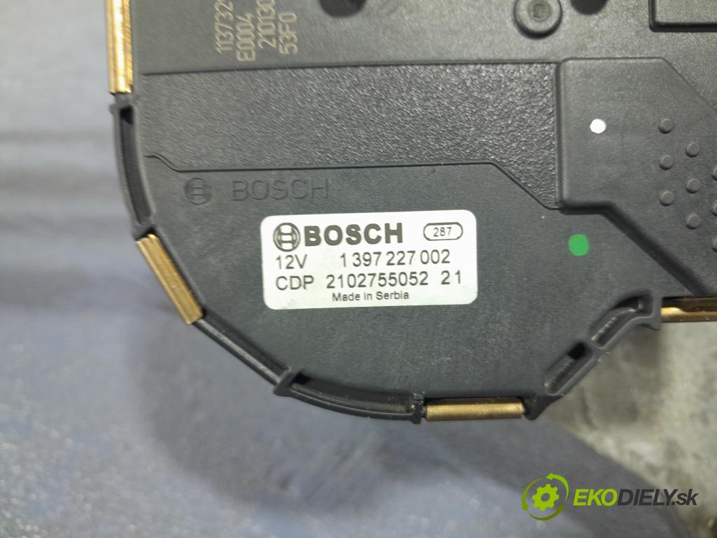 Audi Q7 2021 mechanizmus motor: Stierače: Predné 4M8955119
