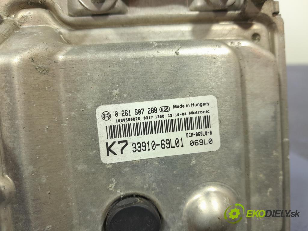 Suzuki Swift 2012 riadiaca jednotka Motor: 33910-69l01