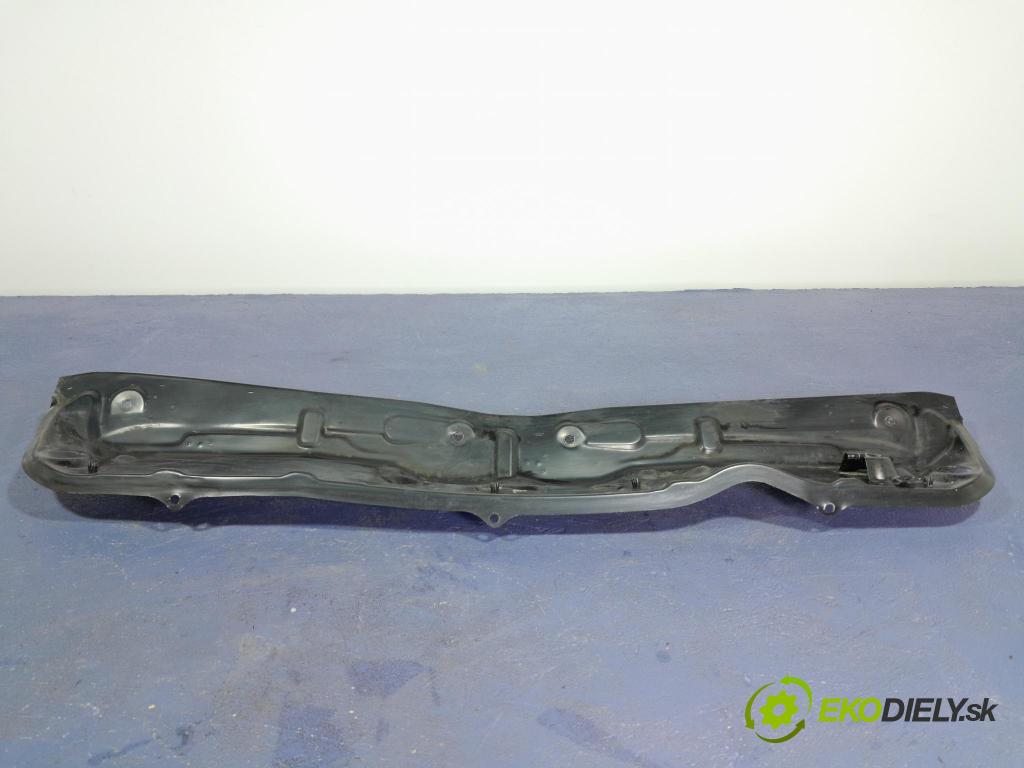 Suzuki Swift 2012 torpédo 01