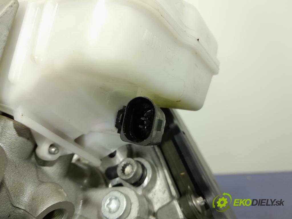 Audi Q7 2021 servo Brzdní: 4M0614105T