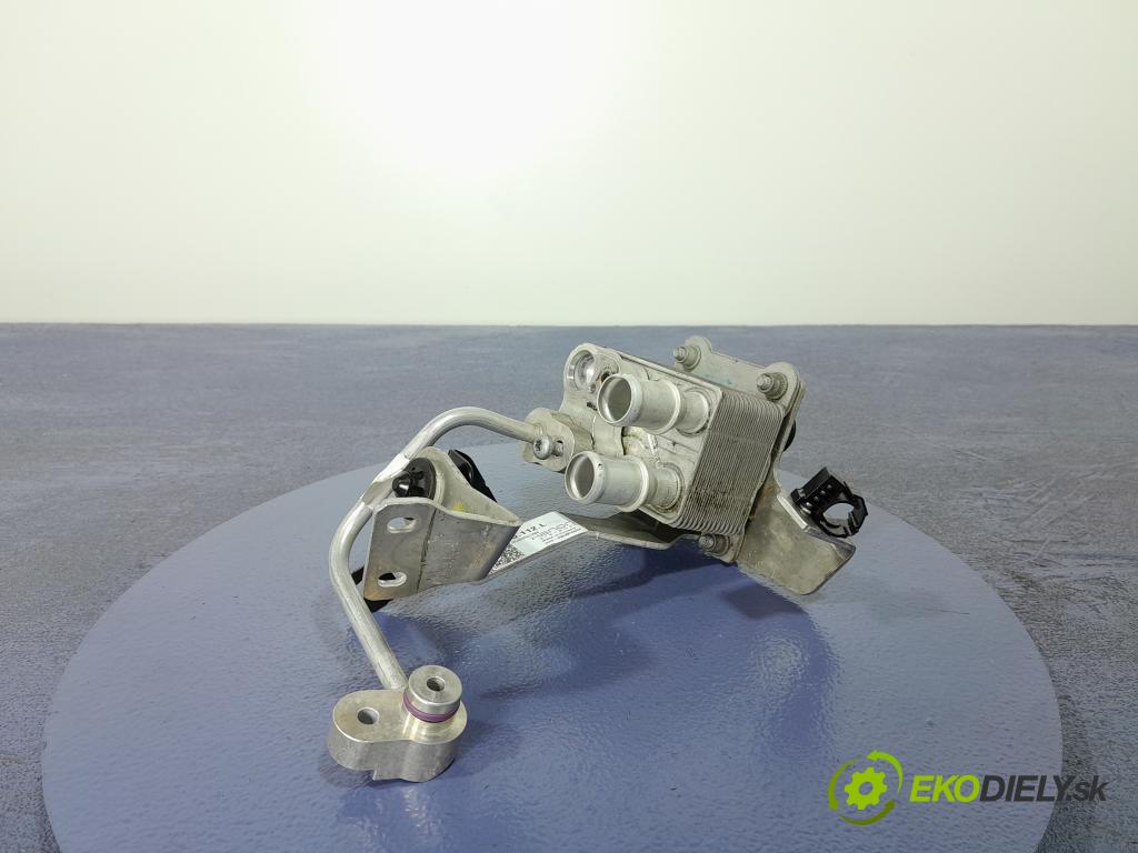 Audi Q7 2021 chladič oleja 4M0816115A