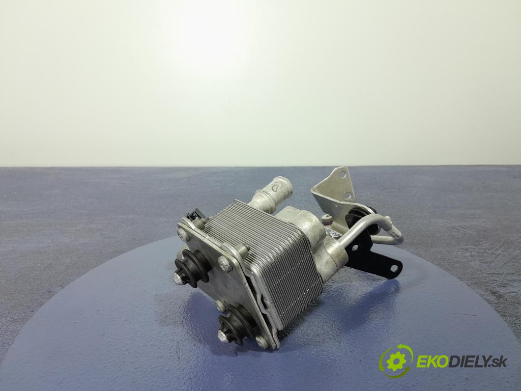 Audi Q7 2021 chladič oleja 4M0816115A