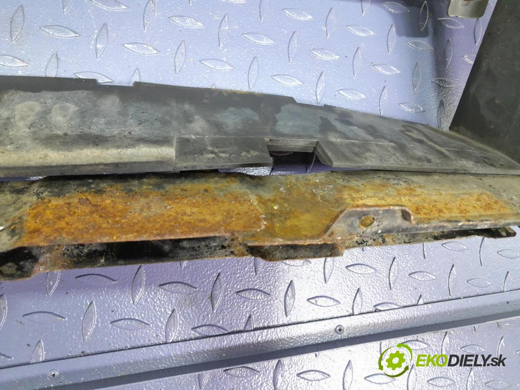 Skoda Octavia 2004 výztuha Čelní / stěna Přední 1U0805565D