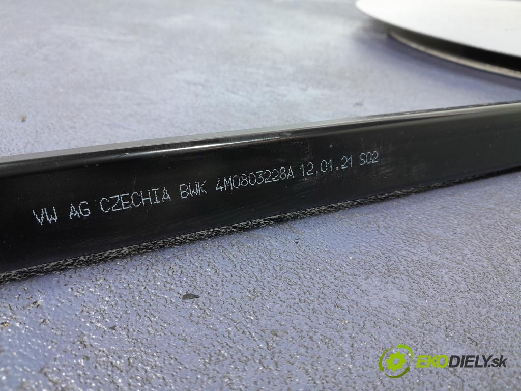 Audi Q7 2021 výztuha narazník před 4M0803228A