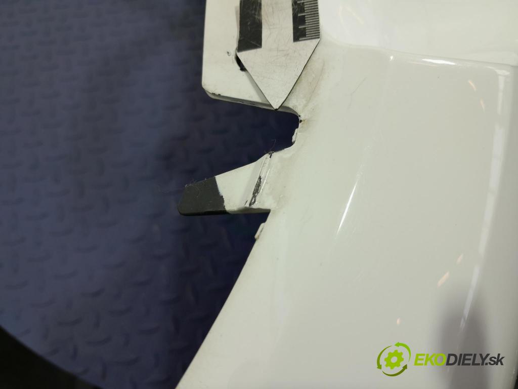 Citroen C4 2016 nárazník Zad: 01