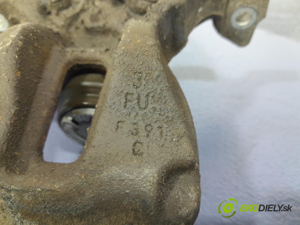 Toyota Corolla 2021 brzdič brzdový zad v pravo: 01