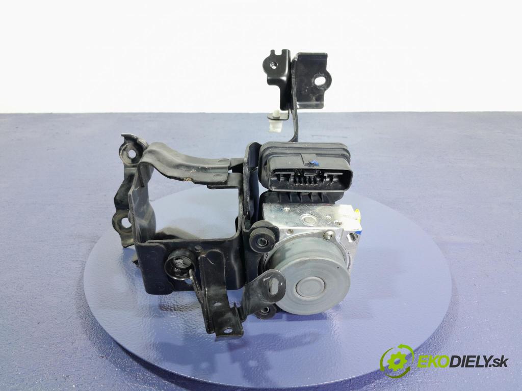 Toyota Corolla 2021 čerpadlo ABS x 44510-12600