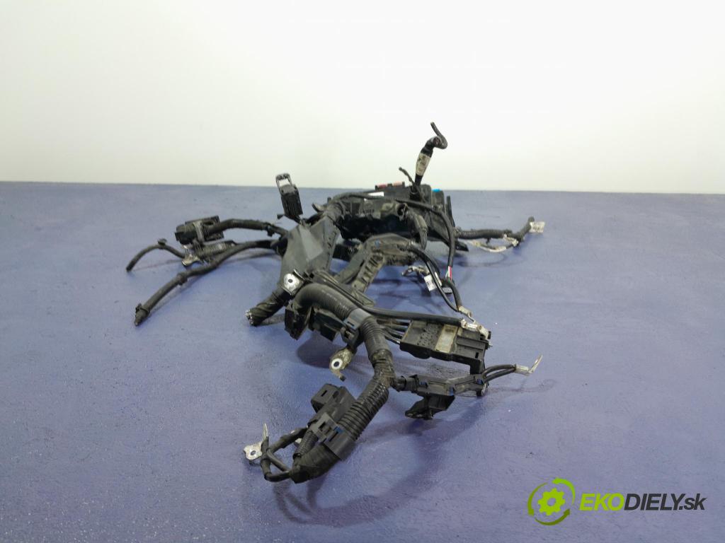 Toyota Corolla 2021 skrinka Poistky: 82641-47050