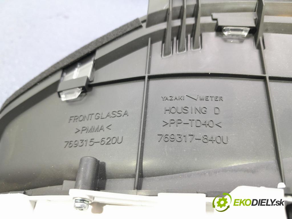 Volvo Xc60 2017 prístrojovka/ budíky 31453088