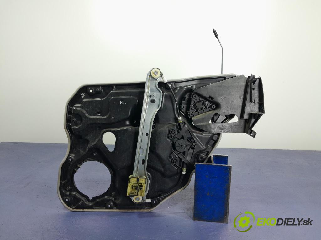 Volvo Xc60 2017 mechanismus stahování Sklenka: Zad: Levý: 30753329