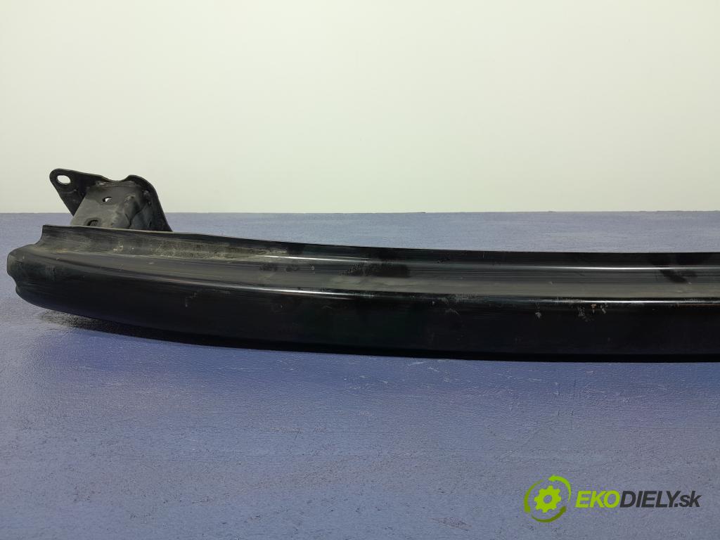 Skoda Octavia 2008 výztuha narazník Zad: 01