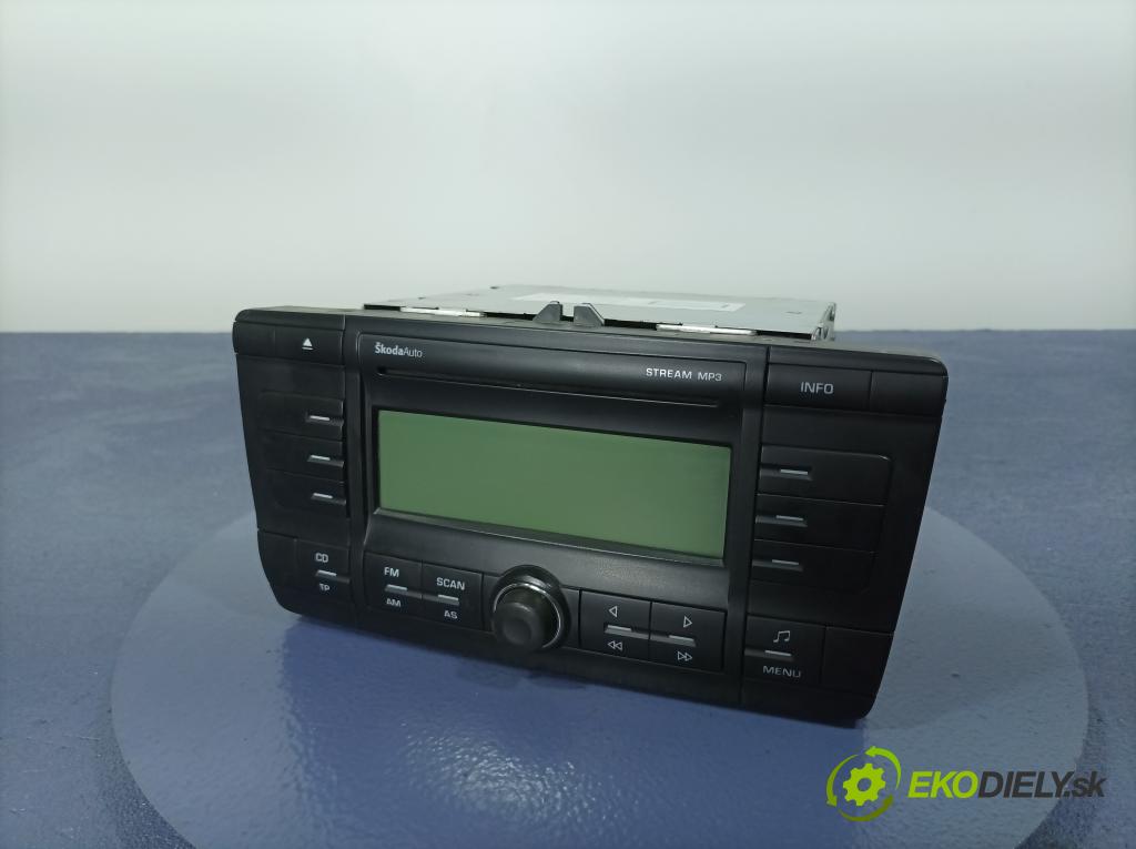 Skoda Octavia 2008 Radio I Navigácia: 1Z0035161C