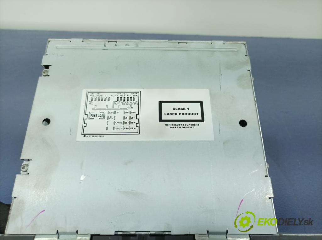 Skoda Octavia 2008 Radio I Navigácia: 1Z0035161C